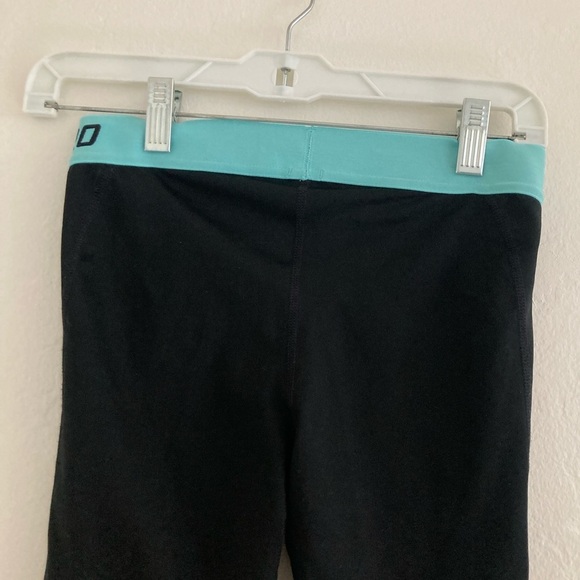 Nike Pro Leggings Black Mid Rise Full Length Blue Workout Errands Travel Small - Picture 6 of 7